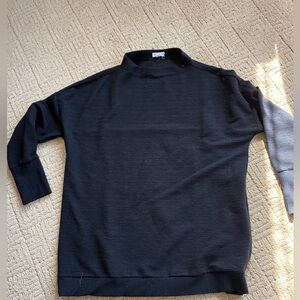 Women's Tribal jeans Oversized rib texture pull over
Size S